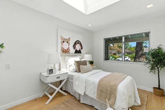 646 Georgia Avenue, Palo Alto CA: https://media.crmls.org/mediaz/d53b4f50-7543-41f4-89bc-337ce1b71eed.jpg