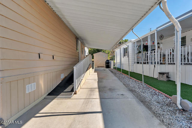 15750 Arroyo Drive, Moorpark CA: https://media.crmls.org/mediaz/d53c126d-8589-4991-9706-b245fa770cb2.jpg