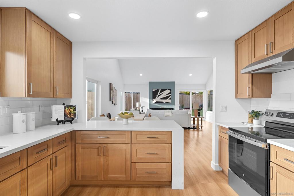 MLS #250043432SD image #7