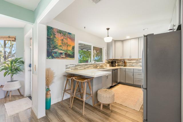 77590 California Drive, Palm Desert CA: https://media.crmls.org/mediaz/d53cbedd-b13c-4d29-84e0-e10c0de216ff.jpg