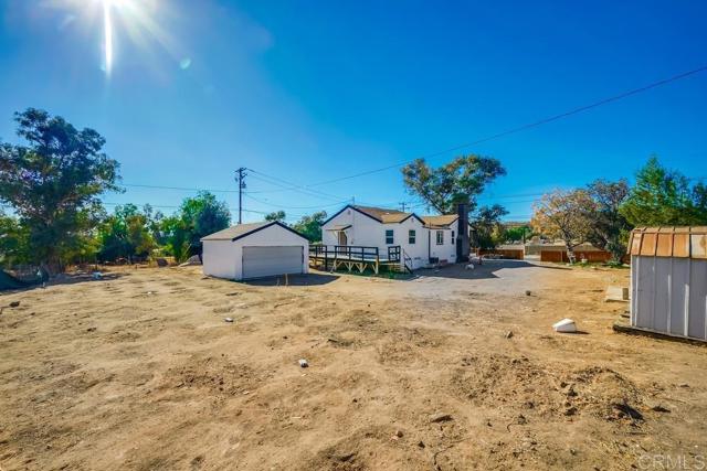 22776 Old Elsinore Road, Perris CA: https://media.crmls.org/mediaz/d53cc448-fa2e-455e-af73-614eaa481664.jpg