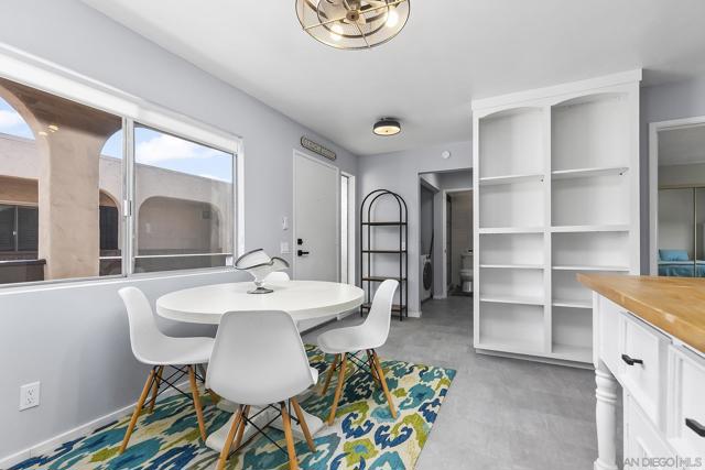 2510 Clairemont Dr, San Diego CA: https://media.crmls.org/mediaz/d53d0ab6-4680-4800-937a-746bd4bcd71c.jpg