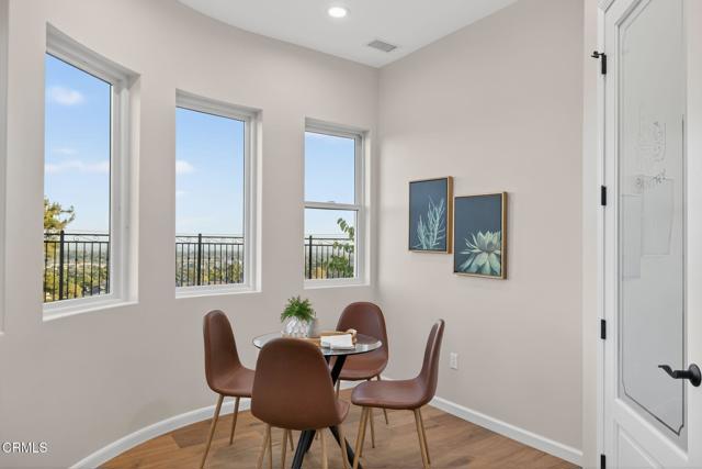 Detail Gallery Image 20 of 61 For 6174 Cobblestone Dr, Ventura,  CA 93003 - 4 Beds | 3/1 Baths
