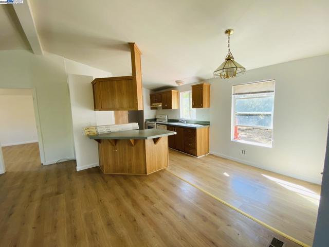 7705 Orford Rd, Stockton CA: https://media.crmls.org/mediaz/d53f446b-d5d5-4bc5-80cb-d7a45ca75753.jpg