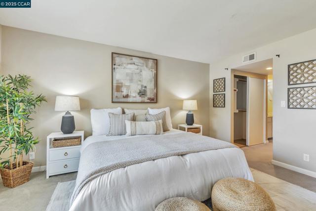 102 Northcreek Cir, Walnut Creek CA: https://media.crmls.org/mediaz/d53f47d2-dab8-4856-bda9-9257449ec46e.jpg