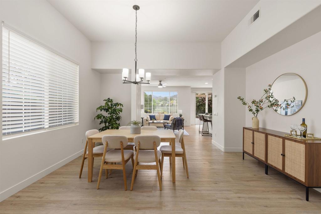 3050 Maplewood - photo 10