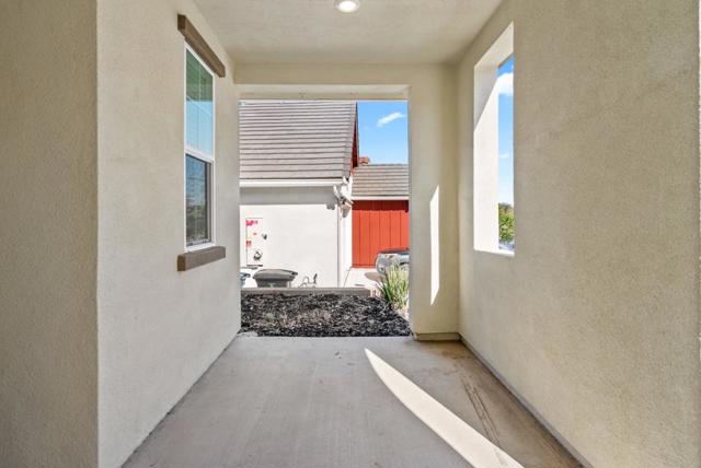 1455 Winzer Place, Gilroy CA: https://media.crmls.org/mediaz/d540b373-1390-462d-a25d-1567413c8227.jpg