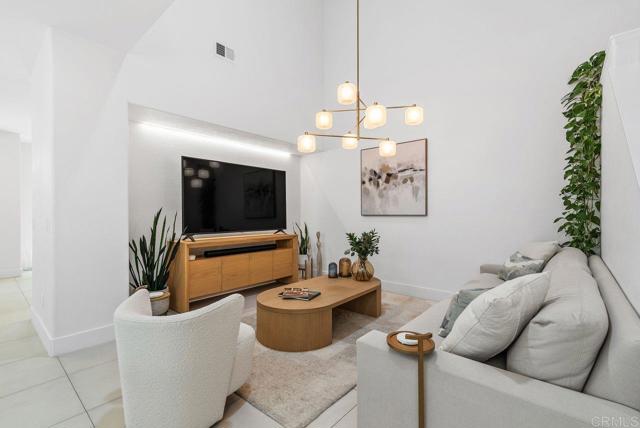 Detail Gallery Image 4 of 45 For 16863 Abundante St, San Diego,  CA 92127 - 4 Beds | 2/1 Baths