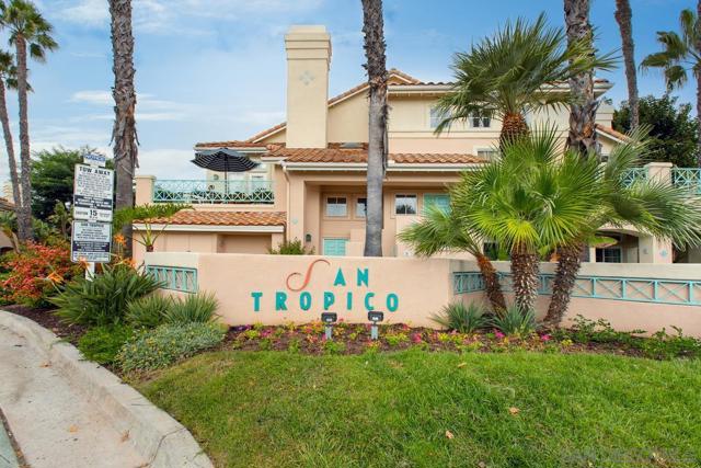 12646 Springbrook Dr, San Diego CA: https://media.crmls.org/mediaz/d541631c-33db-412d-b418-5ace9b9bc0e4.jpg