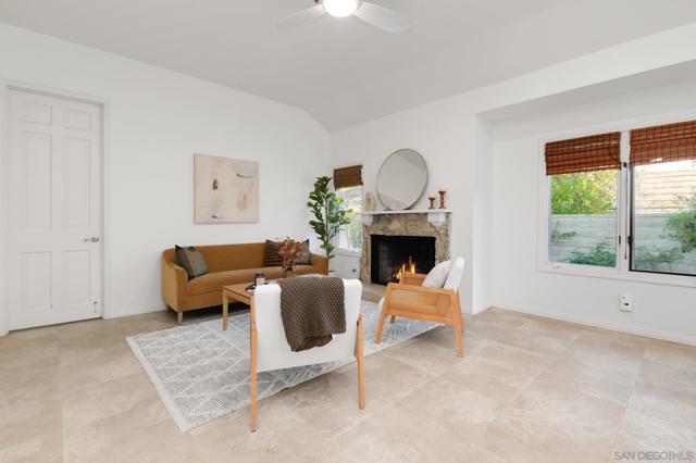 14231 Fox Run Row, San Diego CA: https://media.crmls.org/mediaz/d5439a9e-3ebd-4fb0-ab1d-f3d4e23b2be3.jpg