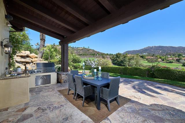 14155 Biscayne Pl, Poway CA: https://media.crmls.org/mediaz/d54454b8-2cad-4f0b-8380-61187c4bf303.jpg