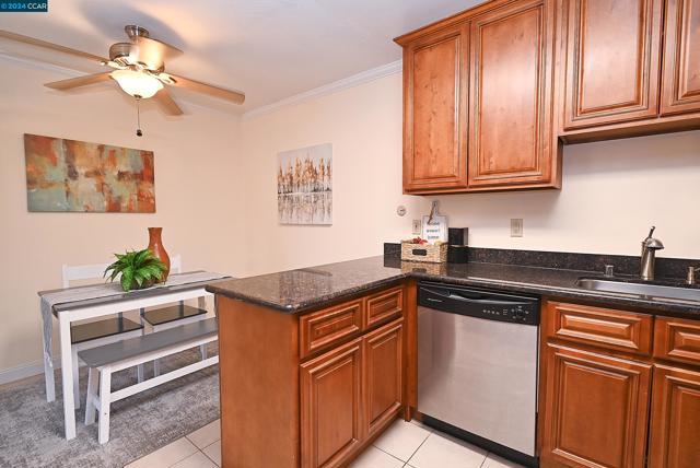 Image 10 of 20 For 1699 Laguna St  305