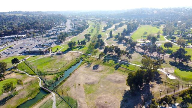 5361 Central Ave, Bonita CA: https://media.crmls.org/mediaz/d5457ffb-3adf-4f35-971f-38dec68a26ae.jpg