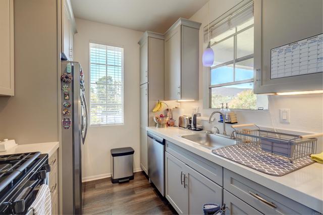 10908 Sabre Hill Drive, San Diego CA: https://media.crmls.org/mediaz/d546140e-5dc4-4dbf-97cd-788bff4ff2d2.jpg
