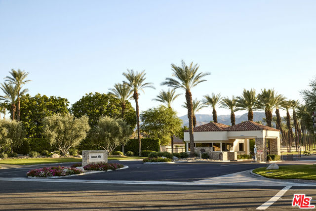10 Wimbledon Circle, Rancho Mirage, CA 92270