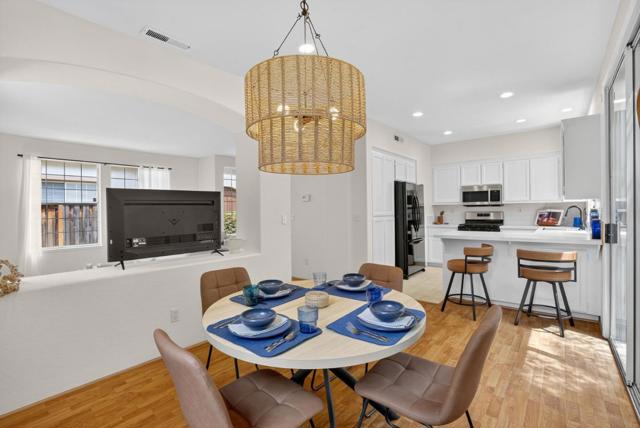 612 Villa Centre Way, San Jose CA: https://media.crmls.org/mediaz/d5472496-e571-4c63-827a-0fd209e78971.jpg