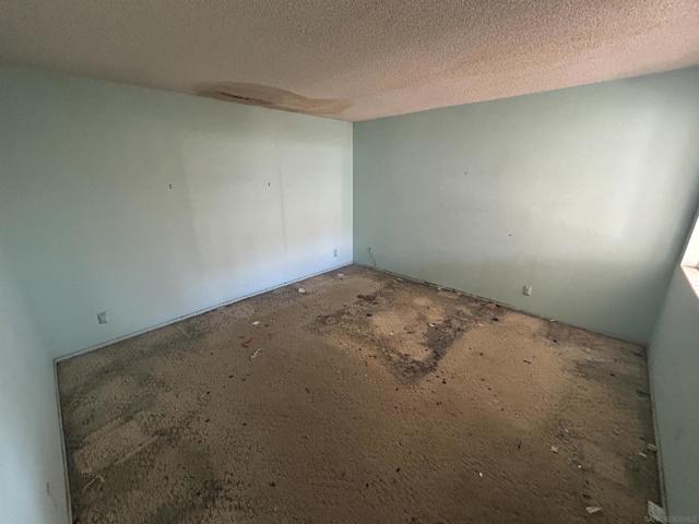 3824 Orange Way, Oceanside CA: https://media.crmls.org/mediaz/d547b03b-0b16-417c-9cee-7710df44897b.jpg