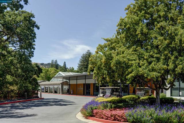 2057 Golden Rain Rd, Walnut Creek, California 94595, 2 Bedrooms Bedrooms, ,1 BathroomBathrooms,Condominium,For Sale,Golden Rain Rd,41055232