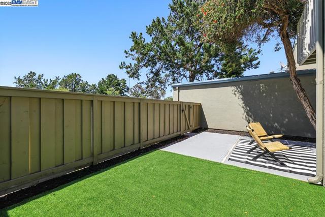 739 Aries Ln, Foster City CA: https://media.crmls.org/mediaz/d547f1f5-c282-4c8f-82f5-20f4acf56e9c.jpg
