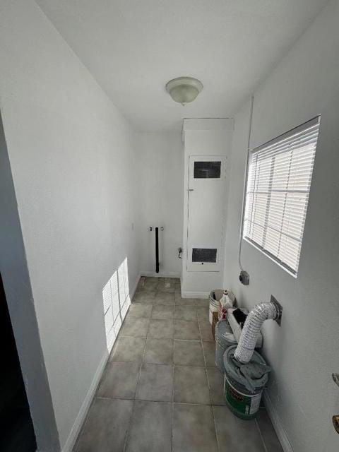 1323 El Serento Drive, Bakersfield CA: https://media.crmls.org/mediaz/d547f5fd-4638-4c87-afe8-350d74c5b885.jpg