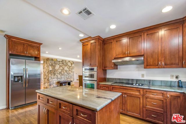 4521 Don Timoteo Drive, Los Angeles CA: https://media.crmls.org/mediaz/d5480aab-f66c-42d9-9e96-e5ab9fc4c5a6.jpg