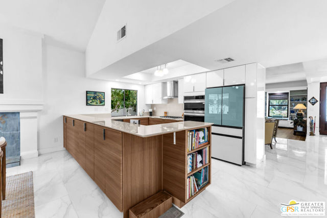 12 Santa Clara Drive, Rancho Mirage CA: https://media.crmls.org/mediaz/d5480abc-e8e7-48bc-a7cd-ee9cfdf1f071.jpg