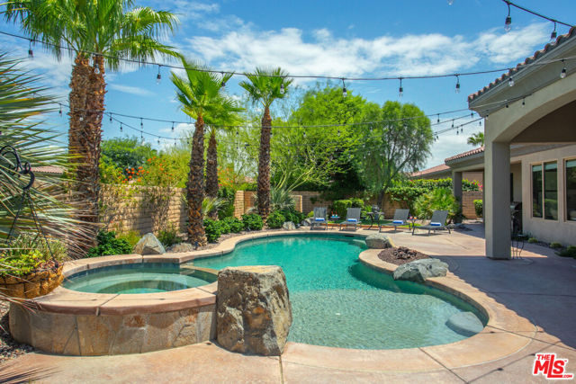 78566 Blackstone Court, Bermuda Dunes CA: https://media.crmls.org/mediaz/d548cec7-8118-4bb6-8417-3b46f7a9f793.jpg