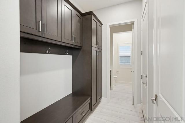 Image 19 of 48 For 6682 Elegante Way