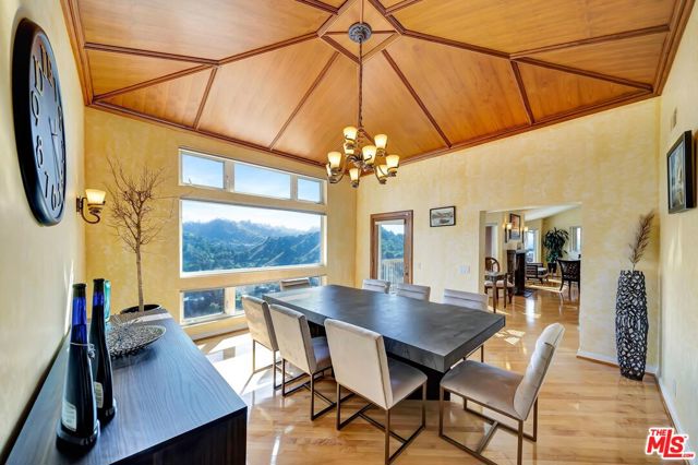 3681 Alta Mesa Drive photo 7