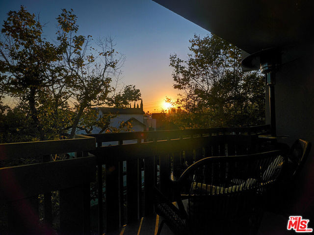 1830 Westholme Avenue, Los Angeles CA: https://media.crmls.org/mediaz/d54963ce-1818-4429-a3c8-cc79481eef39.jpg