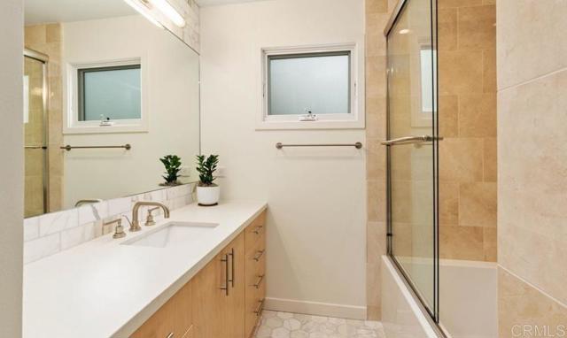 5125 El Secreto, Rancho Santa Fe CA: https://media.crmls.org/mediaz/d549a9e1-fdb3-4ee8-92d9-2c37a51570cc.jpg