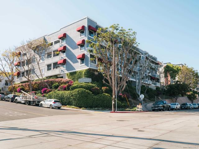 3760 Florida St, San Diego CA: https://media.crmls.org/mediaz/d54a2cec-aefb-4ad1-b4c3-75c781a9d87e.jpg