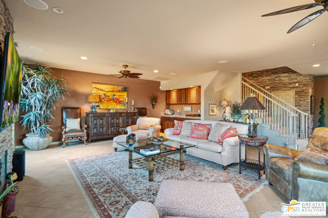 2960 Lantana Court, Palm Springs CA: https://media.crmls.org/mediaz/d54a6df3-677b-4d02-bdf5-29d4eb16137e.jpg