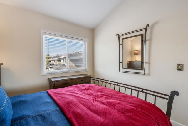 290 Bonita Lane, Foster City CA: https://media.crmls.org/mediaz/d54a9b24-0106-4498-ad3c-56cb8ac1cb1b.jpg