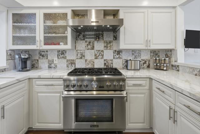 157 Desert Falls Drive E, Palm Desert, CA 92211