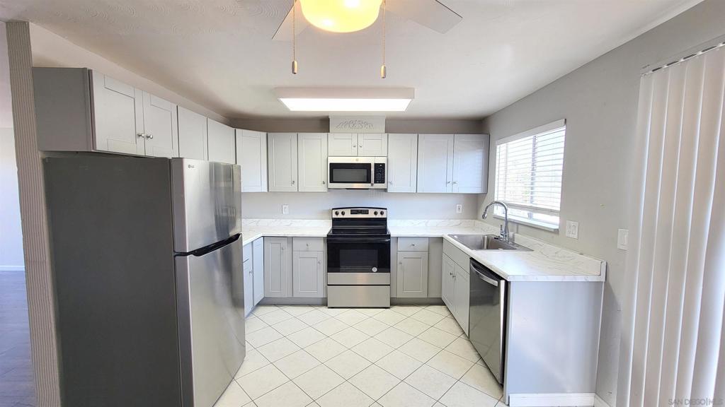 806 4th - photo 10