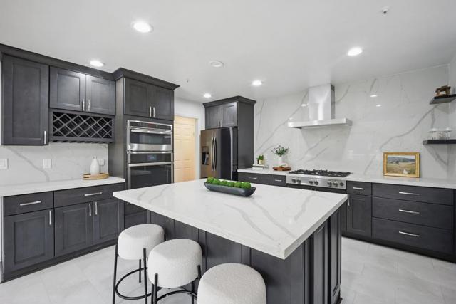 7 Moonlight Court, South San Francisco CA: https://media.crmls.org/mediaz/d54d95a9-f106-481e-883b-63d943b83224.jpg