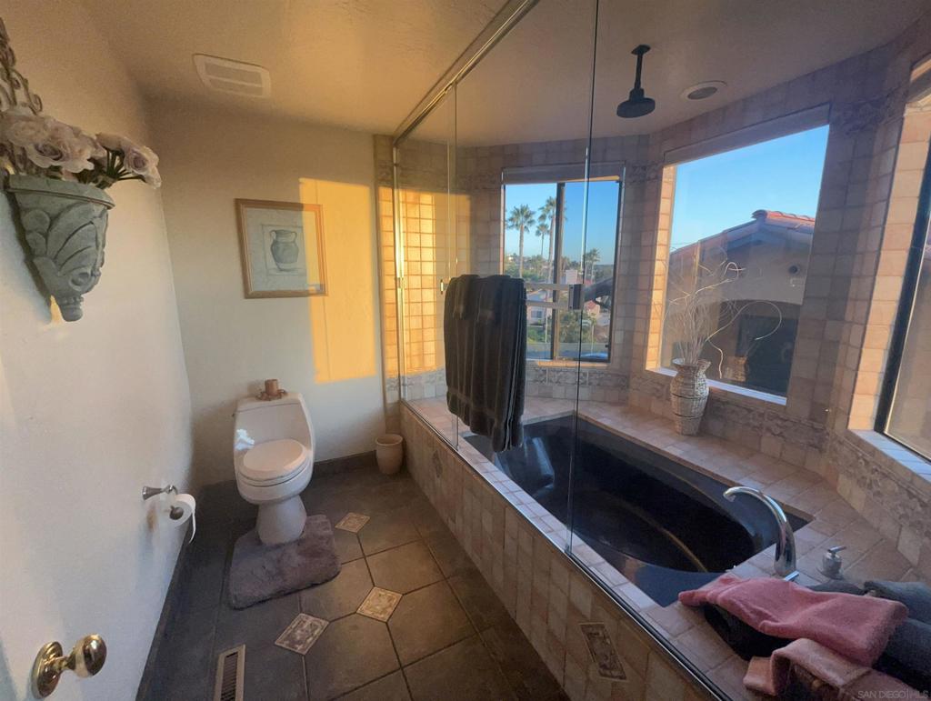 MLS #250017946SD img 54