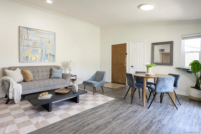 5033 Los Morros Way, Oceanside CA: https://media.crmls.org/mediaz/d5503f73-2dda-4ab8-9c83-fbeccb5099a2.jpg