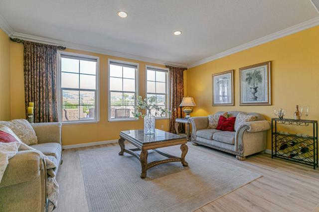 4224 Indigo Oak Court, San Jose CA: https://media.crmls.org/mediaz/d550a617-15de-43bf-b78c-f95090e502fb.jpg