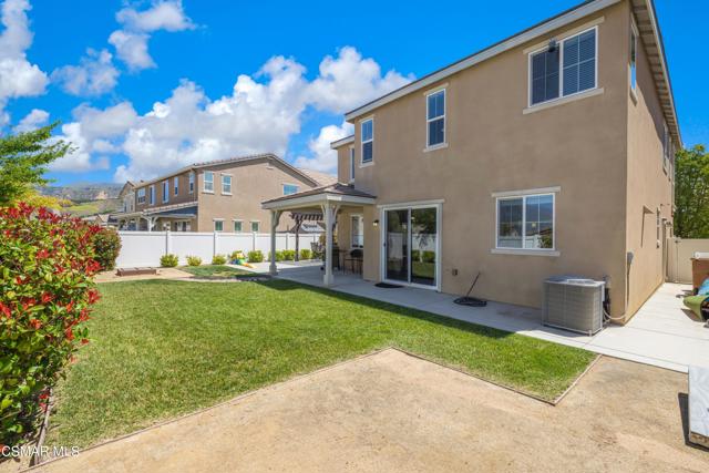 67 Clearwood Street, Fillmore CA: https://media.crmls.org/mediaz/d5515ef0-7359-41bc-b9af-c209519391e9.jpg