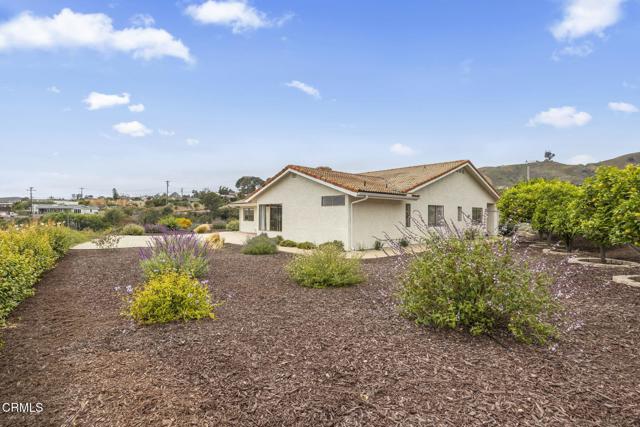 7024 Meadowview Court, Ventura CA: https://media.crmls.org/mediaz/d551f26d-49fb-4ec5-afd3-ea2483bfa21f.jpg