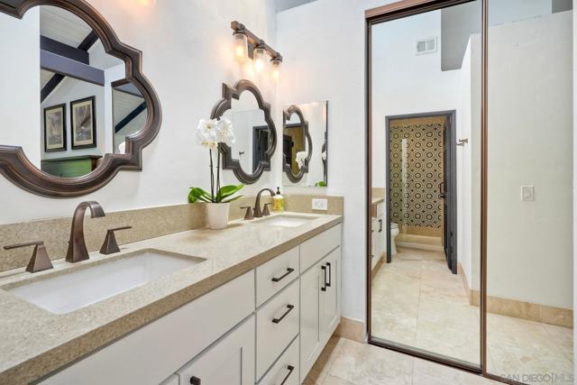 Image 20 of 49 For 8666 Villa La Jolla Drive  4