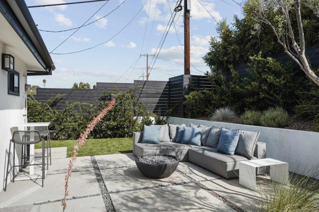 5511 Trinidad Way, San Diego CA: https://media.crmls.org/mediaz/d552781f-bfea-4ff8-bcb7-a5a9955b88f9.jpg