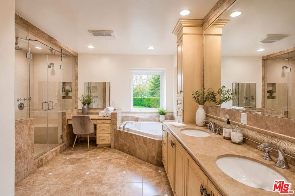 MLS #26871755 image #11