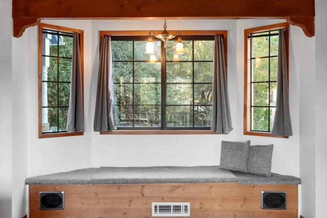 574 Lucerne Drive Drive, Big Bear CA: https://media.crmls.org/mediaz/d553c4bd-8e3e-43b2-b615-b1335d16fede.jpg