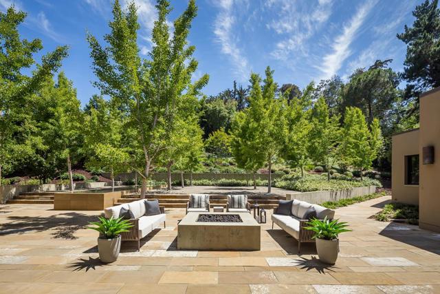 130 New Place Road, Hillsborough CA: https://media.crmls.org/mediaz/d5550759-438d-4476-b180-5f8cf95104f3.jpg