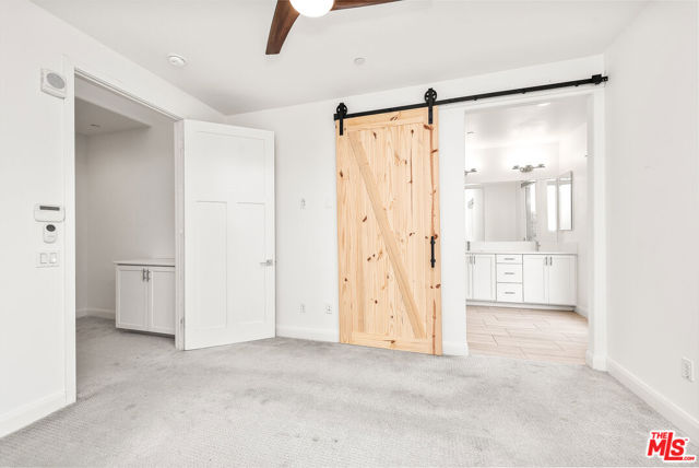 516 E Imperial Avenue, El Segundo CA: https://media.crmls.org/mediaz/d556d1bb-43e5-4465-889d-02e887ca7cc4.jpg