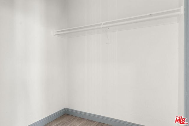 225 W Adams Boulevard, Los Angeles CA: https://media.crmls.org/mediaz/d5577130-b6ff-4e2d-ae73-495fb99eba6e.jpg