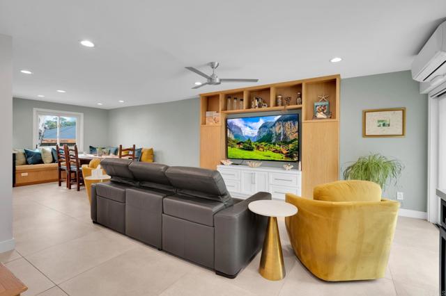 Detail Gallery Image 8 of 69 For 405 S Sierra Ave #187,  Solana Beach,  CA 92075 - 3 Beds | 3 Baths